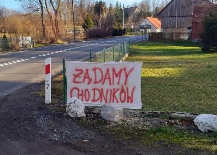 GDDKIA o chodniku w Chmieleniu