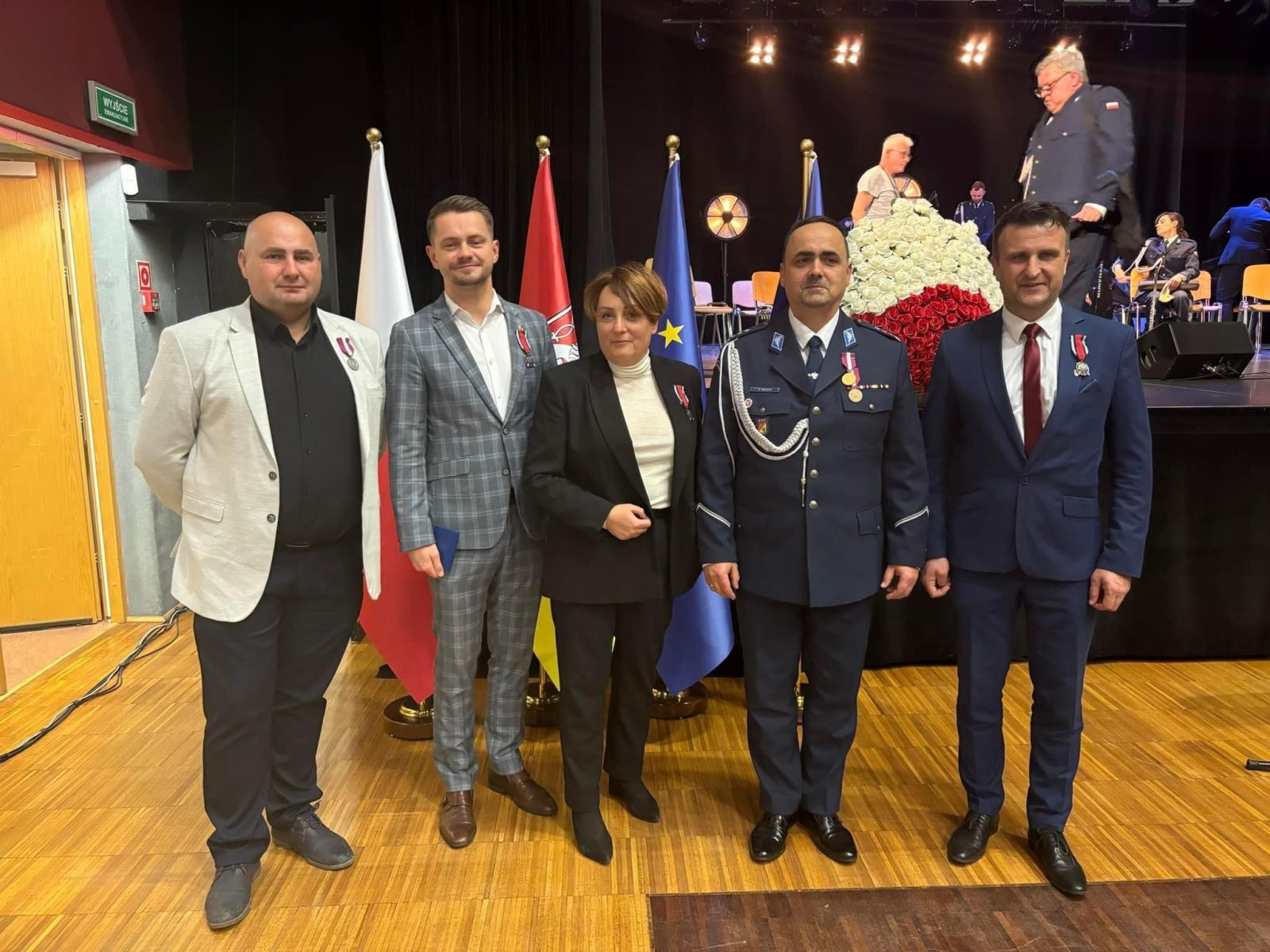 Burmistrz D. Kobiałka, Burmistrz D. Koko oraz Starosta M. Szczepańska odznaczeni Złotym Medalem!