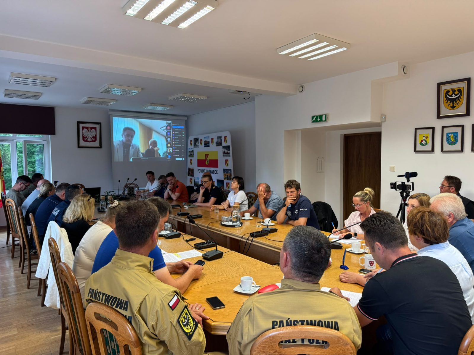 Ustalenia po posiedzeniu kryzysowym ws. sytuacji na Bobrze
