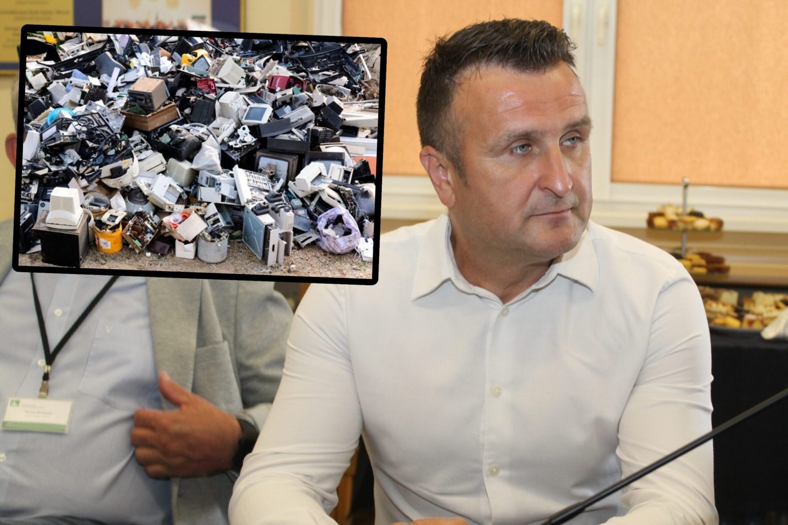 Czy Wieżę czeka zalew elektrośmieci? Burmistrz Daniel Koko wszczął postępowanie.
