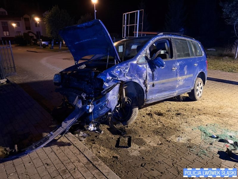 Nietrzeźwy kierowca dachował w Mroczkowicach. Miał ponad 1,2 promila