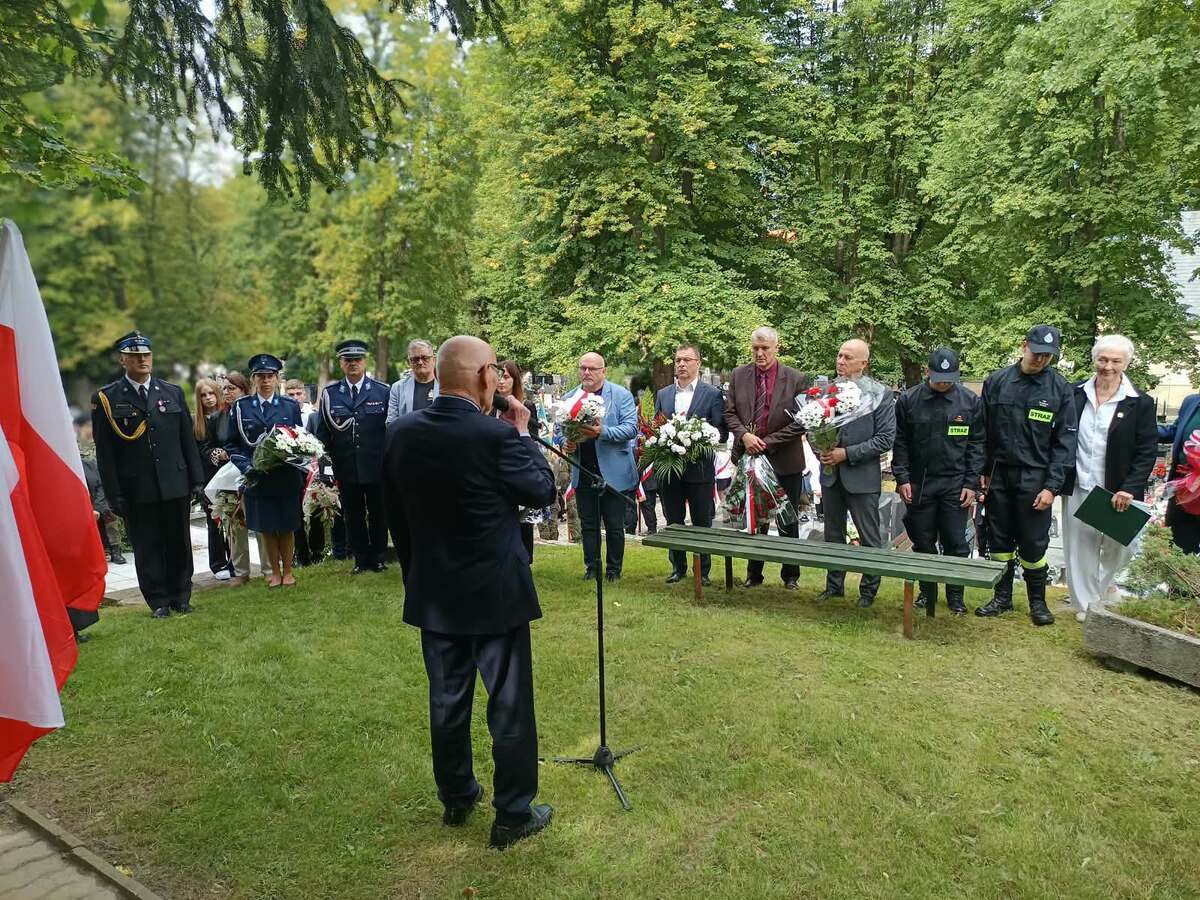 Lwówecka policja oddała hołd Sybirakom