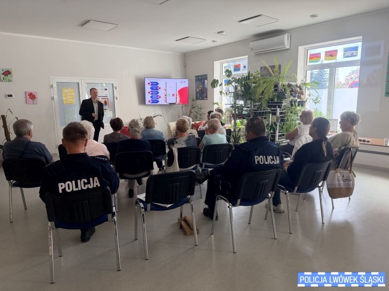 Seniorzy świadomi zagrożeń – spotkanie w Gryfowie Śląskim